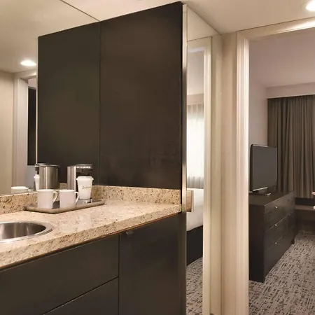 Radisson Hotel Vancouver Airport-3